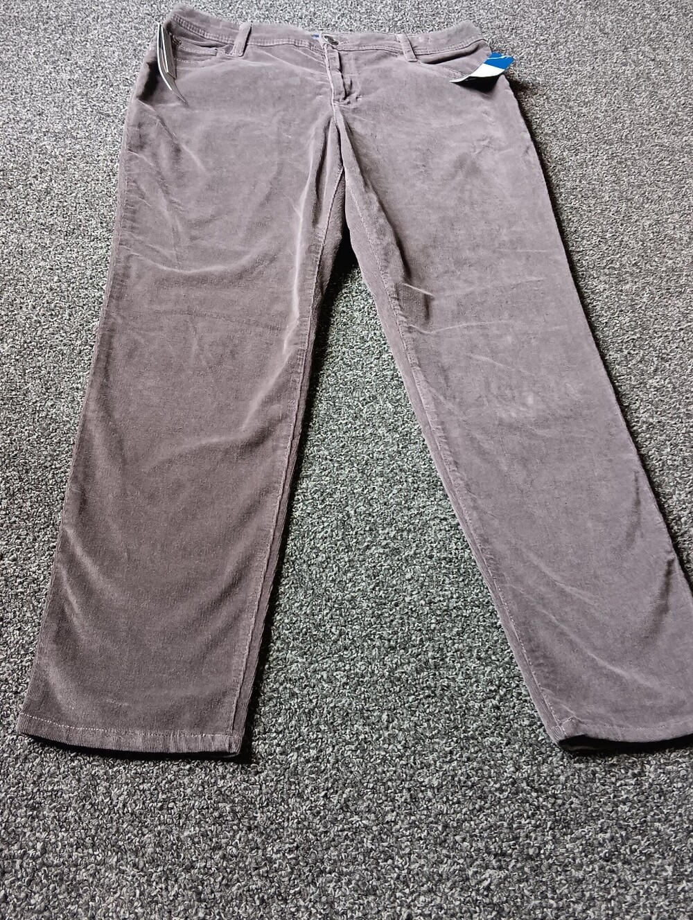 NWT Gray Autumn Corduroy Bandolino Lucie Skinny Jeans Womens 14, Casual - Picture 3 of 11